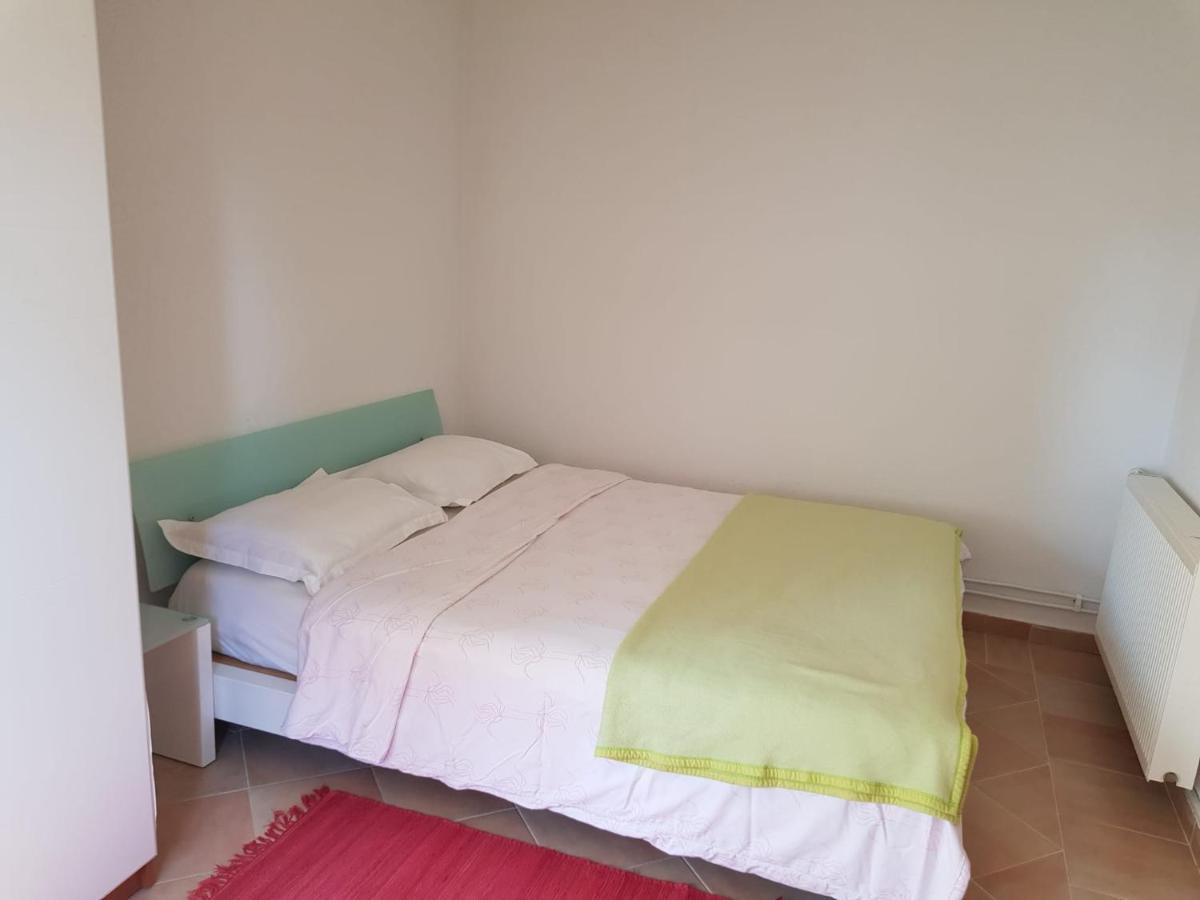Minihaus In Zagreb Apartment Sesvete Bagian luar foto